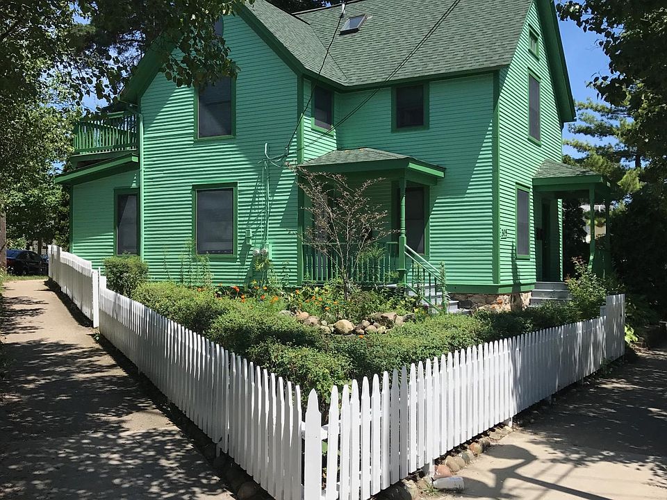1st image of 305 Beakes St #2