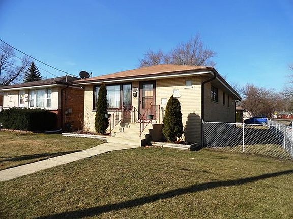 3rd image of 3130 Lee St