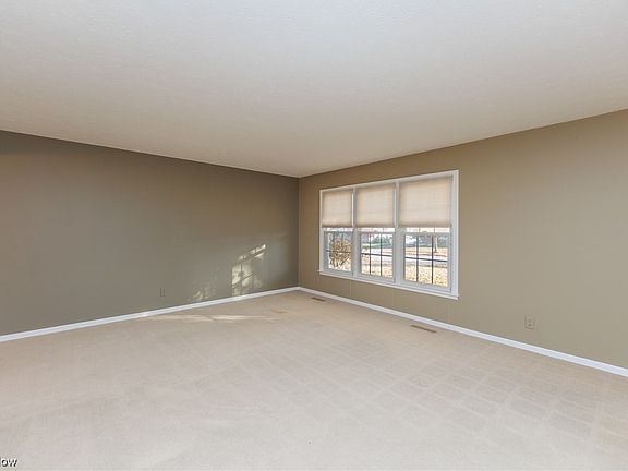 4th image of 3360 Chrisfield Dr