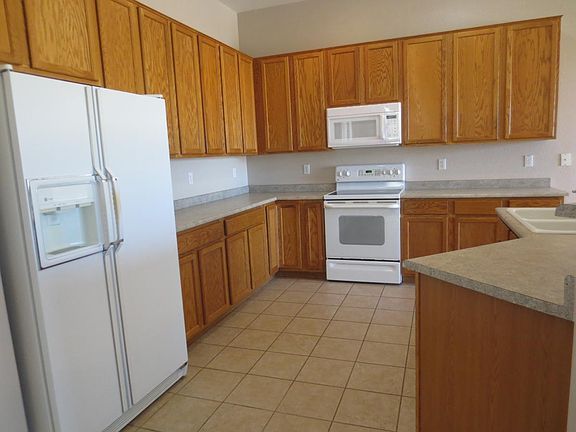 5th image of 34011 N Danja Dr
