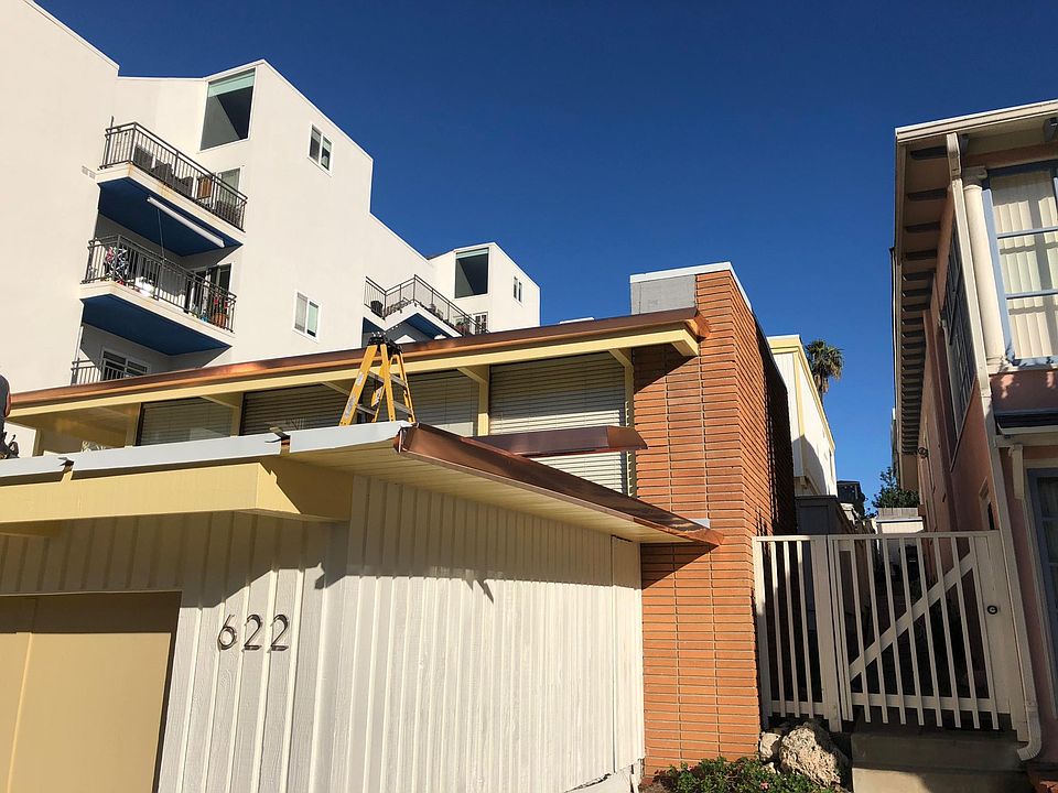 Street View of 622 Esplanade