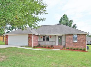 35 Clinton, Petal, MS 39465