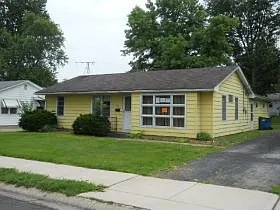 412 Montclaire Ave photo 1
