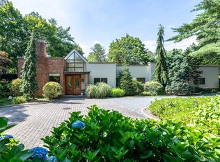 3 West Drive, Plandome, NY