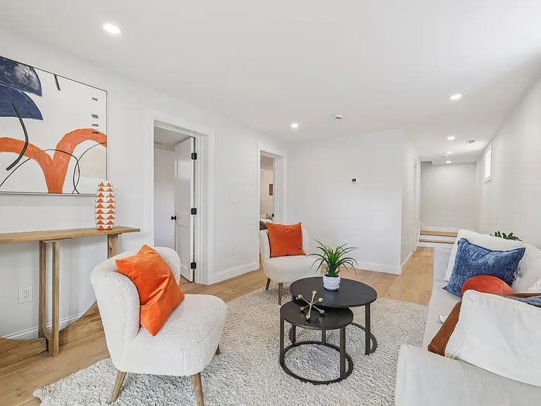 32-34 Larch St — Photo 22