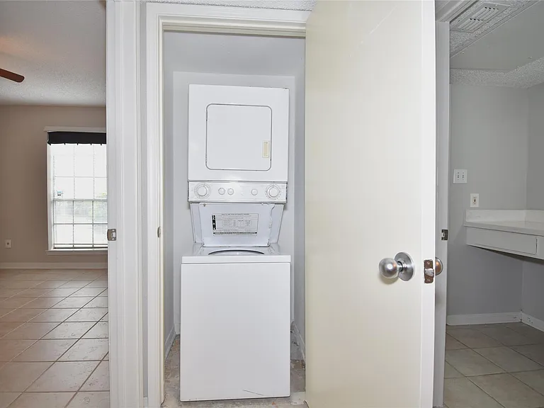 2121 Hepburn St #722 — Photo 23