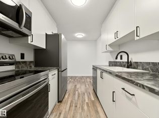 Plaza 2000, Edmonton, AB T5X 2G3