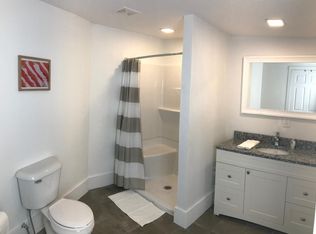 909 E 42nd St #B, Indianapolis, IN 46205