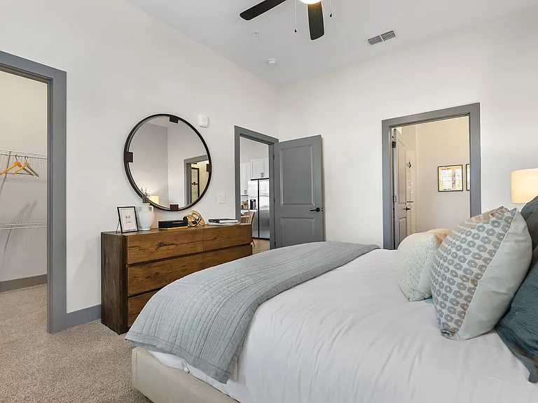 District Eastside — Photo 11
