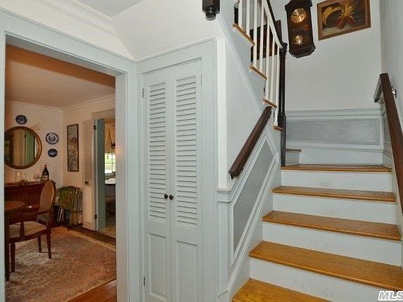 2nd image of 14 School St