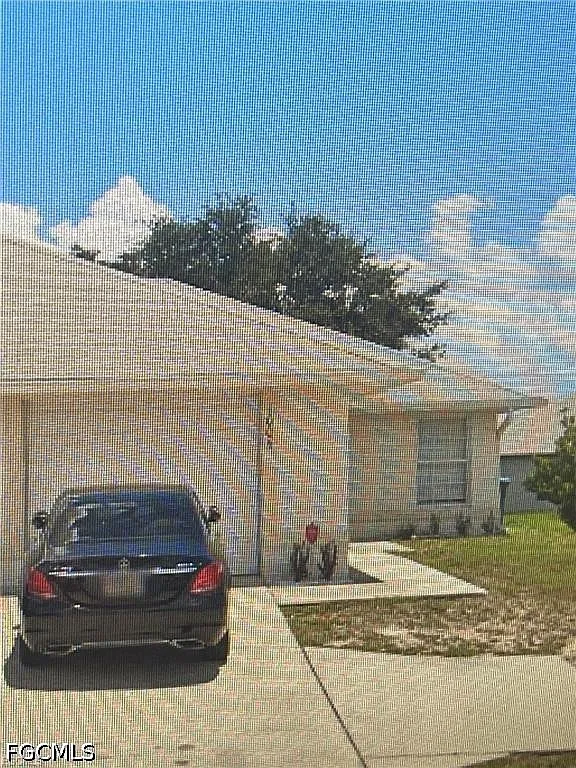 2 bed, 2.0 bath, 975 sqft, $1,375 — Photo 1