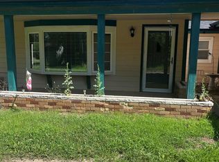 134 S Simpson Rd, Salina, KS 67401