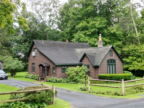 9690 Powell Rd, Holland Patent, NY 13354