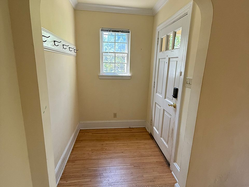 Front entryway