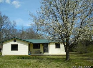 220 E Madison Ave, Midland, AR 72945