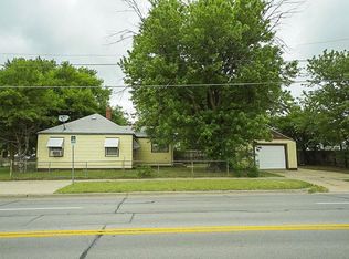 858 S Pinecrest Ave, Wichita, KS 67218