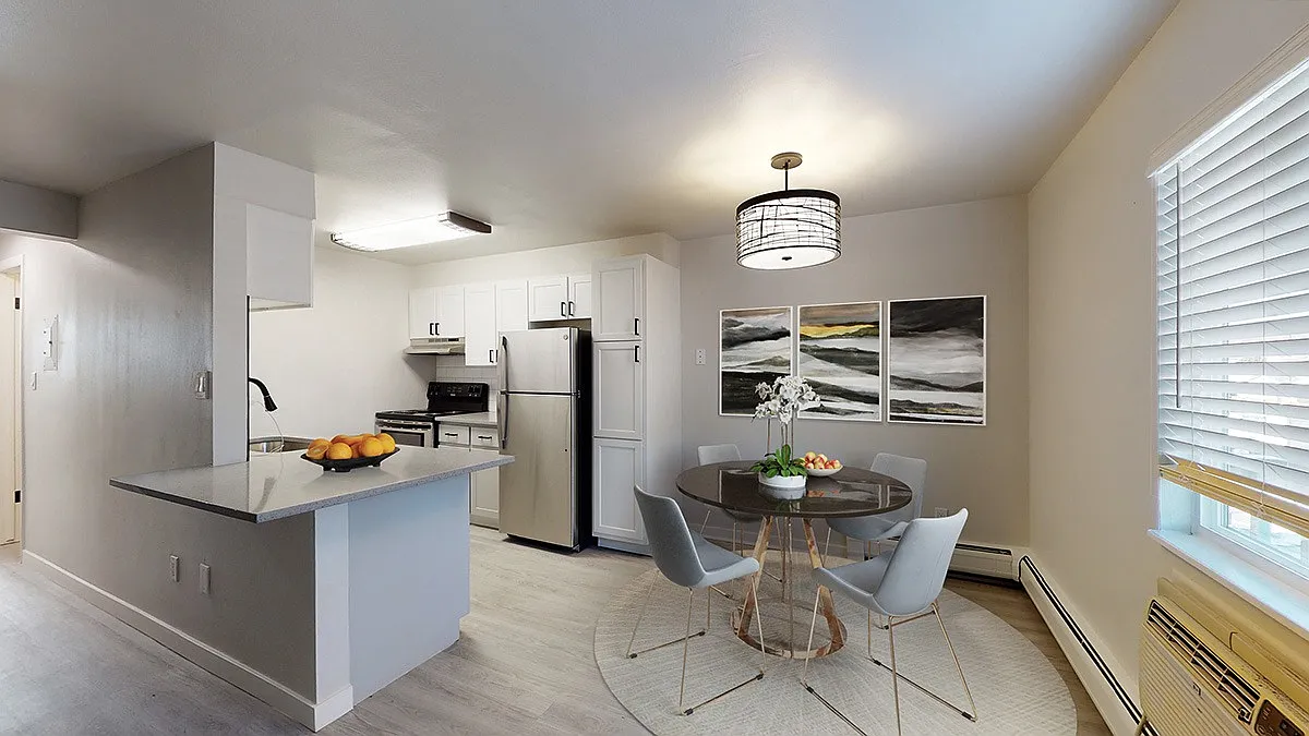 Reserve at Oak Park — Photo 3