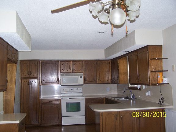 2nd image of 619 Ridgewood