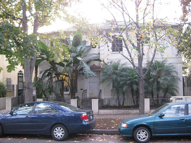 321 N Orange Grove Ave #321 — Photo 24