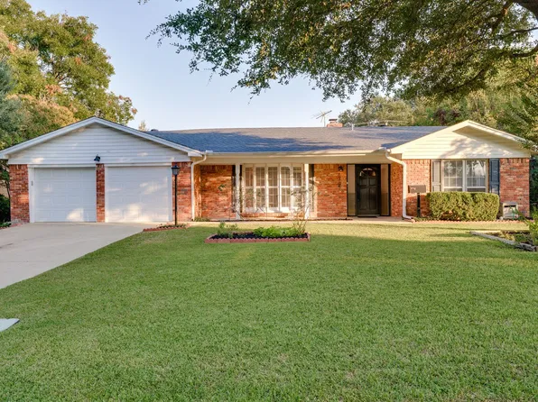 6305 Whitman Ave, Fort Worth, TX 76133