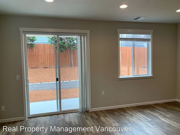 5th image of 8604 NE 26th Cir