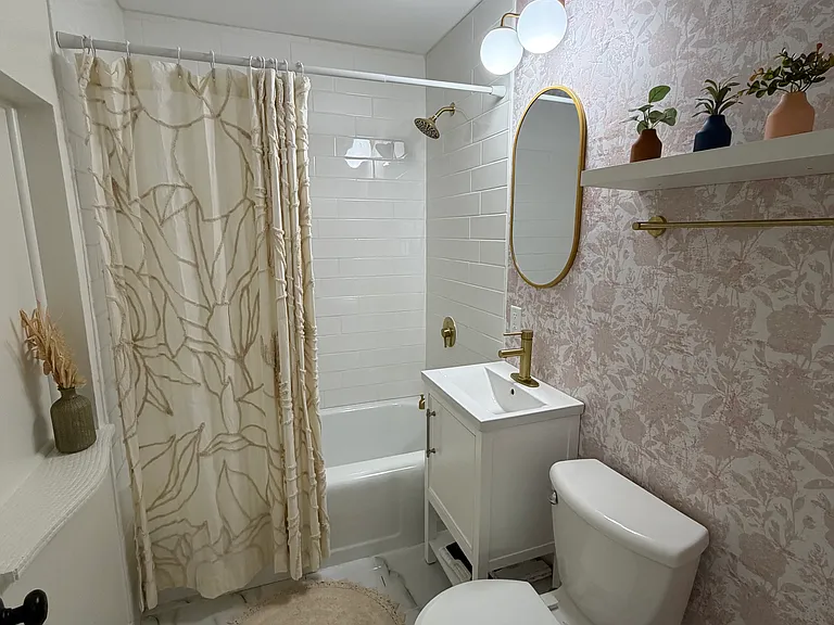 2807 Virginia Ave S — Photo 4