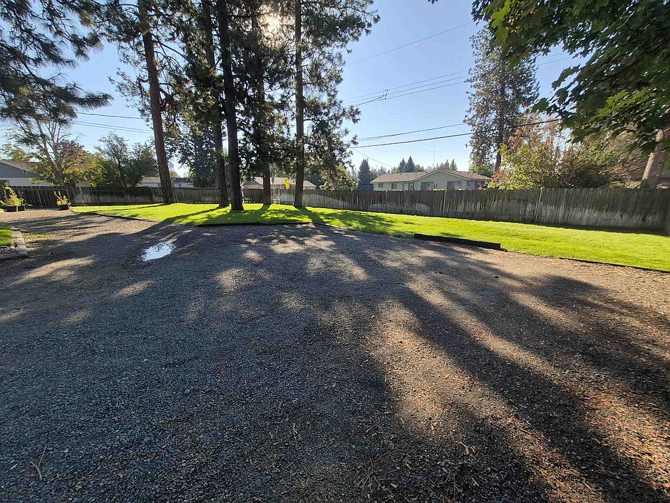 2nd image of 140X S University Rd