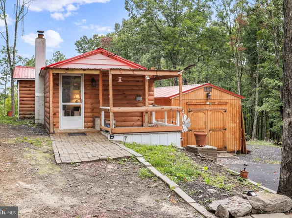 375 Crestview Mountain Rd, Augusta, WV 26704