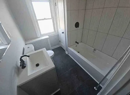 3 bed, 1.5 bath, 1200 sqft, $1,800 — Photo 2