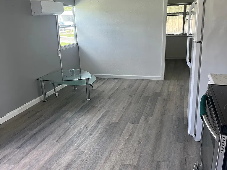 715 Satsuma St #715 — Photo 16