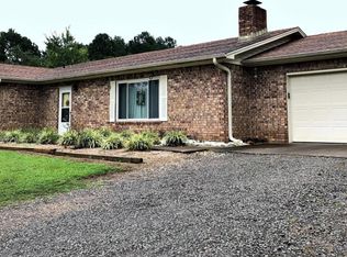 2462 Linker Mountain Rd, Dover, AR 72837