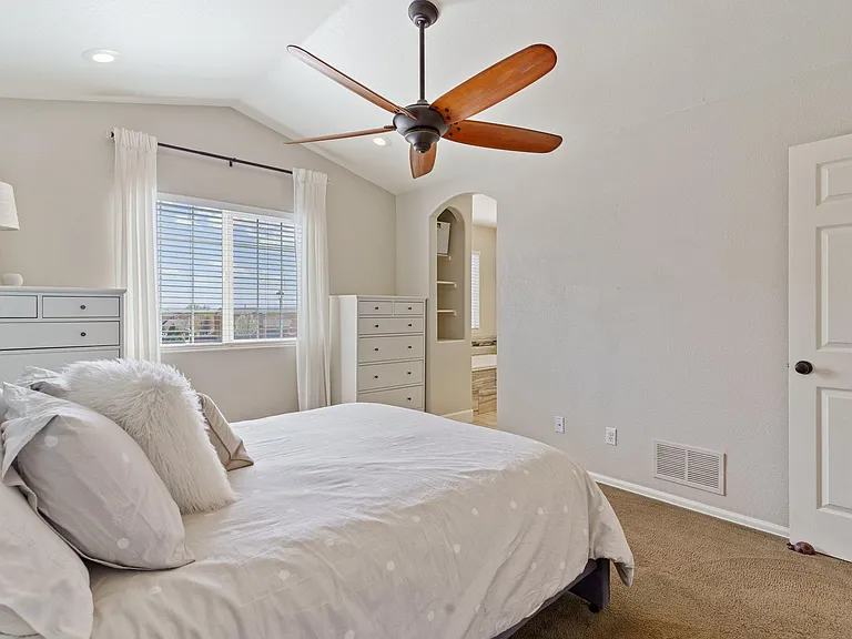 4752 Canyon Wren Ln — Photo 15
