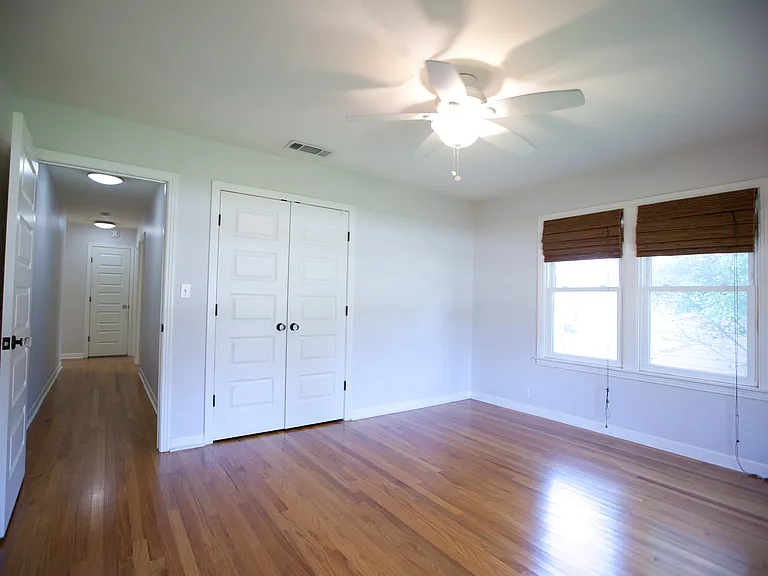 7519 Delafield Ln — Photo 20