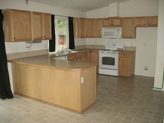 5th image of 510 E Timberlake Dr