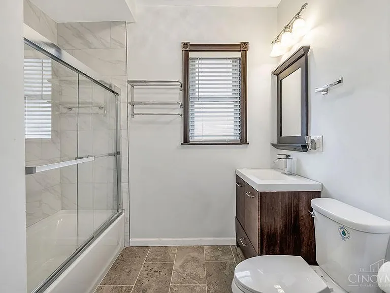 3481 Montgomery Rd — Photo 14