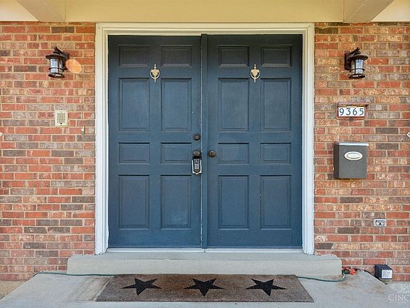 2nd image of 9365 Yellowwood Dr