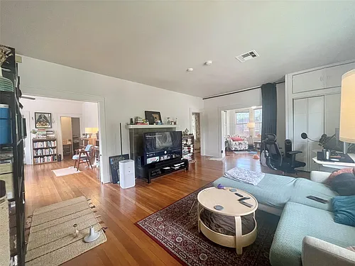 418 Branard St #2 Photo 1