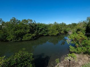 137 Burns Rd, Terra Ceia, FL 34250