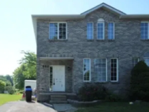 562 Barnsley Cres, Kingston, ON K7M 8X3