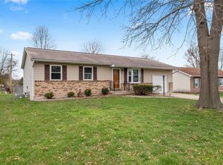 23 Dwight St, Waterloo, IL 62298
