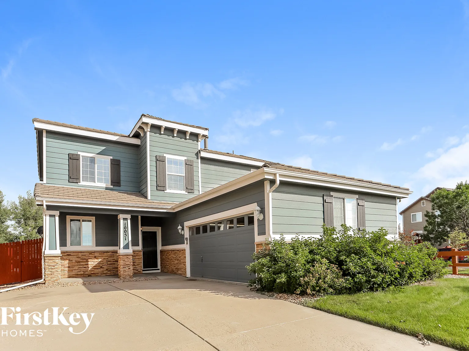 3 bed, 2.5 bath, 1594 sqft, $3,160 — Photo 2