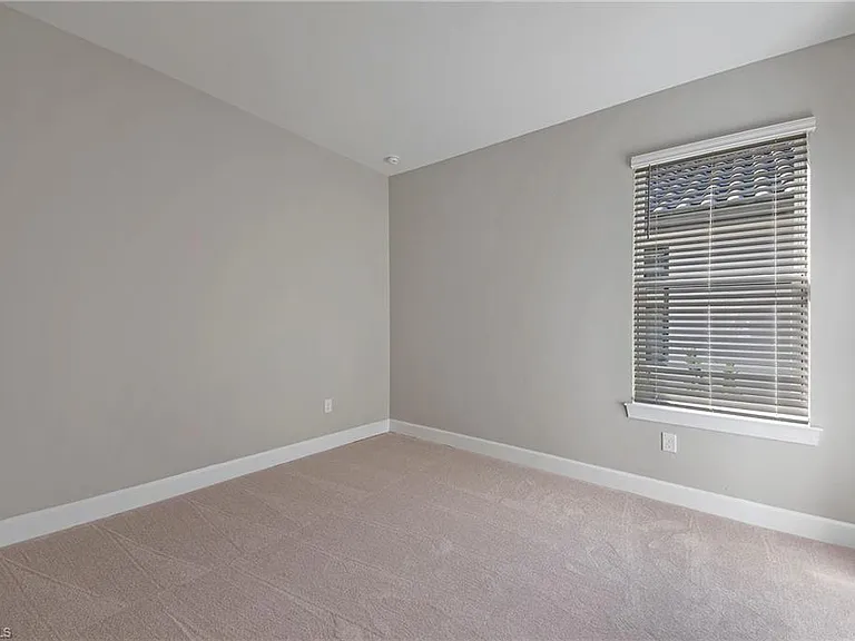 17471 Caravita Ln — Photo 10