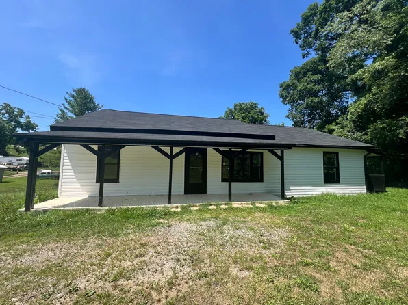 114 Raby St, Canton, NC 28716