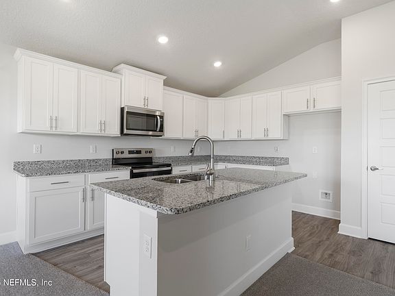5th image of 3327 MEADOW RIDGE Place