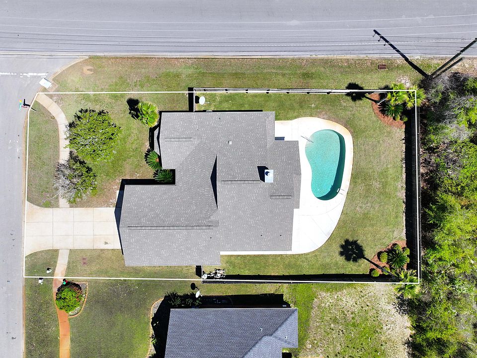 1st image of 501 Floridian Pl