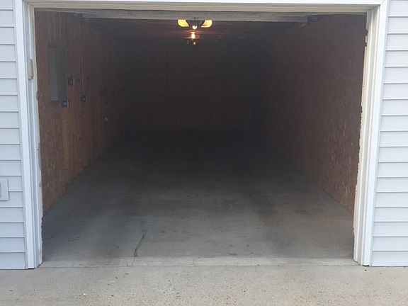 Detached Garage