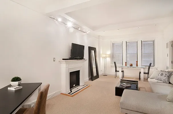 Rented by WAM Partners - William Moses Co. | media 15