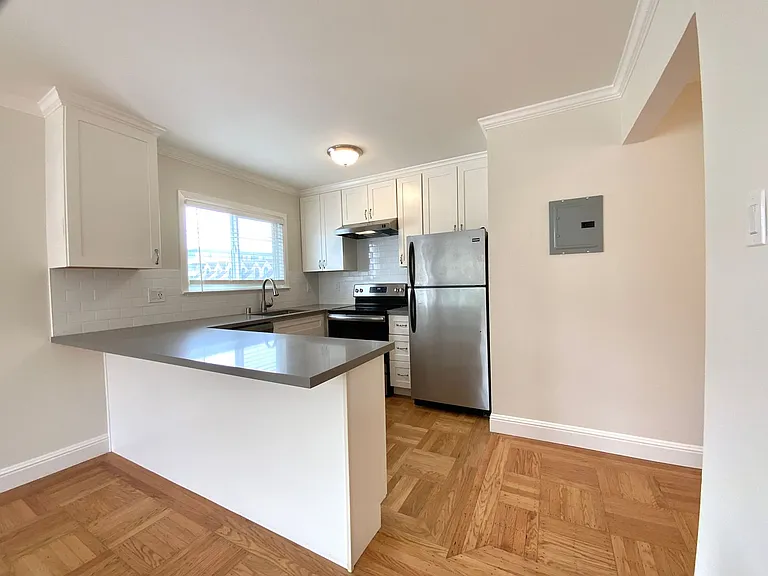 1175 Clayton St — Photo 18