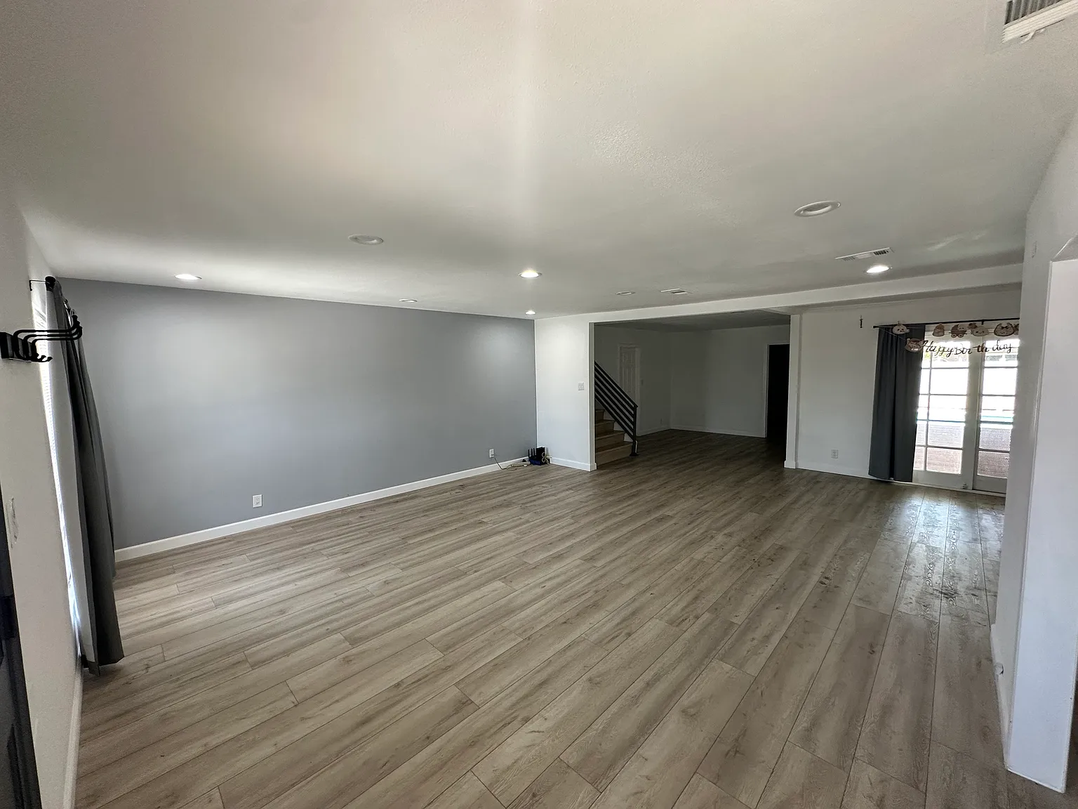 4 bed, 1866 sqft, $4,800 — Photo 3