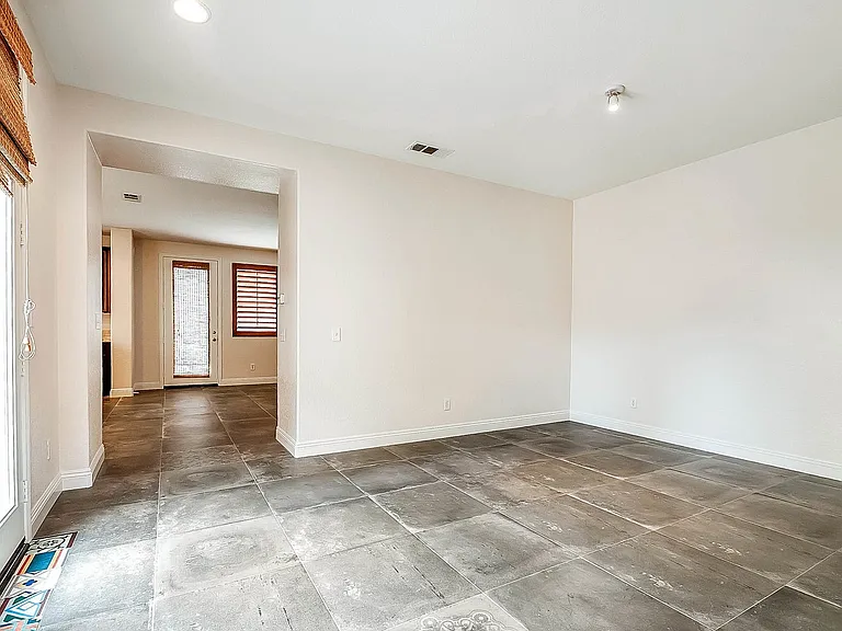 32440 Angelo Dr — Photo 9